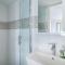 Awesome Home In Postira