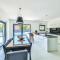 Eight-Bedroom Holiday Home In Kastel Novi