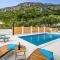 Gorgeous Apartment In Klek With Wifi