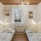 Cozy Home In Haderslev With Wifi