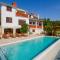 Apartment Ravni V