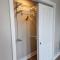 Upscale Downtown 2BR, Private Deck, Full Kitchen - Columbus