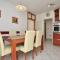 Apartment Pucisca 46