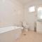 Apartment Pucisca 46