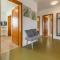 4 Bedroom Gorgeous Home In Pomer