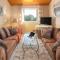 Pet Friendly Apartment In Ravni