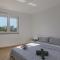 Gorgeous Apartment In Njivice With Wifi - Njivice