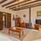 4 Bedroom Cozy Home In Marratxí