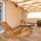 Six-Bedroom Holiday Home In Galovac