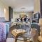 Stunning Apartment In Galizana