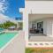 Gorgeous Home In Galizana With Jacuzzi - Galižana