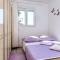 2 Bedroom Cozy Apartment In Podstrana