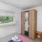 Amazing Home In Karlobag With Wifi