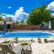 2 Bedroom Amazing Apartment In Drazice