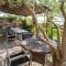Apartment Komarna Cr