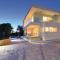 2 Bedroom Nice Home In Novalja