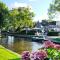 Awesome Home In Giethoorn With Kitchen