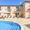 6 Bedroom Cozy Home In Galizana