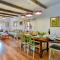 Awesome Home In Breznicki Hum