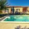 Amazing Home In Avignon