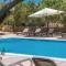 1 Bedroom Awesome Apartment In Povljana