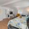 Awesome Home In Drivenik With Jacuzzi - Drivenik