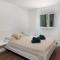 Awesome Home In Drivenik With Jacuzzi - Drivenik
