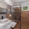 Awesome Home In Drivenik With Jacuzzi - Drivenik