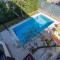 4 Bedroom Pet Friendly Home In Soline