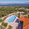 Beautiful Home In Praznica