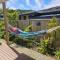 Private Hideaway with Beach & Marina Access - Waikawa