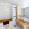 3 Bedroom Beautiful Apartment In Klek