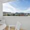Easy Coastal Living in Cairns with Rooftop Pool - Cairns