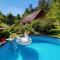 Awesome Home In Lic With Wifi - Lič