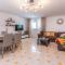 Beautiful Apartment In Donje Rastane