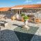 Gorgeous Home In Ravni With Wifi