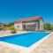 3 Bedroom Awesome Home In Donje Rastane