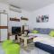 Three-Bedroom Apartment In Slano