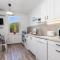 Amazing Apartment In Lovran With Wifi - Lovran