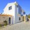3 Bedroom Nice Home In Risika