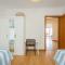 Apartments Cesare 2 with Shared Pool - Ližnjan