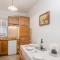 Cozy Apartment In Cizici