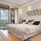 Dolphin Beach E5
