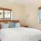 Dolphin Beach E5 by Host Agents
