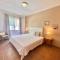 Casa Blanca , nahe am Strand , WiFI frei - 吉亚德伊索拉
