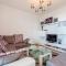 6 Bedroom Cozy Home In Crikvenica