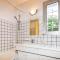 Cozy Home In St, Cyprien With Kitchen