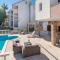 Stunning Home In Grohote With Wifi