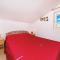 Two-Bedroom Apartment In Seget Vranjica - 希杰弗朗吉卡