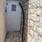 2 Bedroom Gorgeous Home In Karlobag